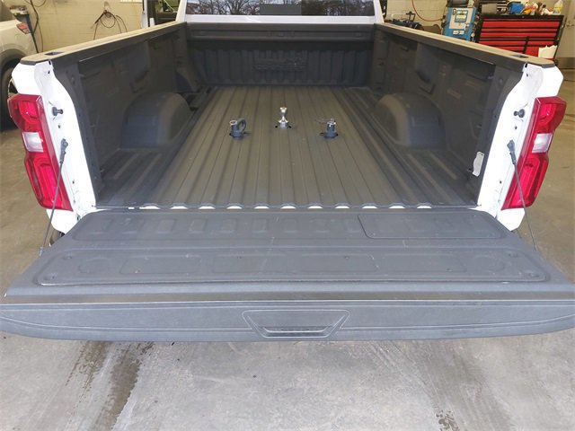 Used 2024 Chevrolet Silverado 3500 High Country w/ Technology Package image 12