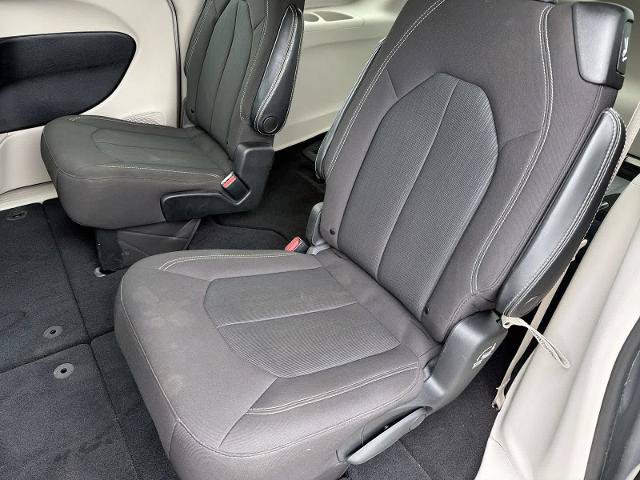 Used 2021 Chrysler Voyager LX FWD image 20