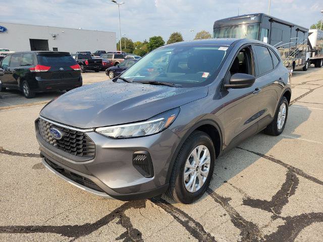Certified 2025 Ford Escape Active w/ Tech Pack #1 AWD/4WD image 3