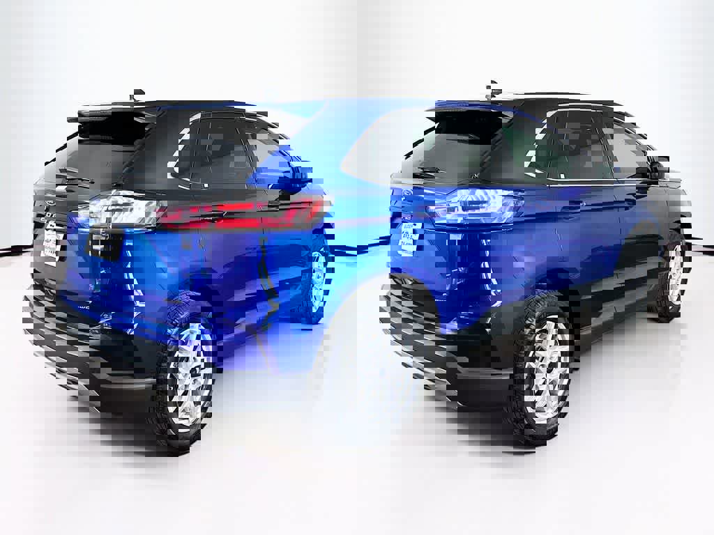 Certified 2022 Ford Edge SEL w/ Convenience Package image 5