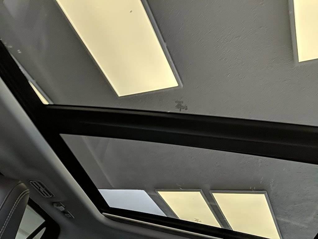 Certified 2025 Ford Expedition Max Platinum image 34