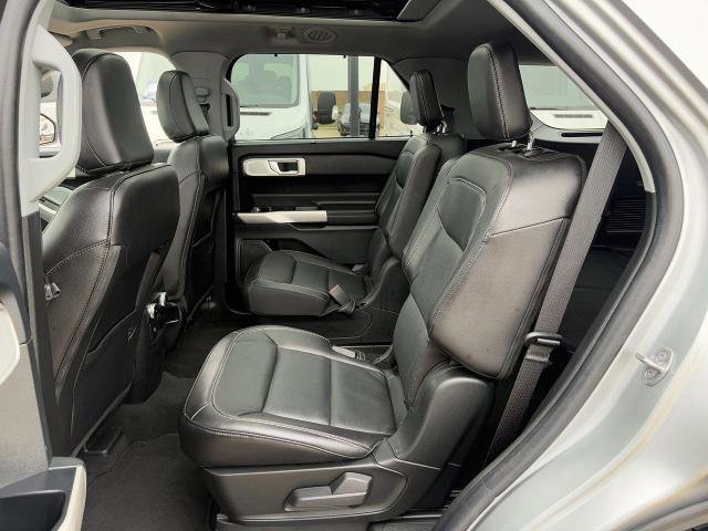 Certified 2023 Ford Explorer Limited w/ Limited Technology Package image 29