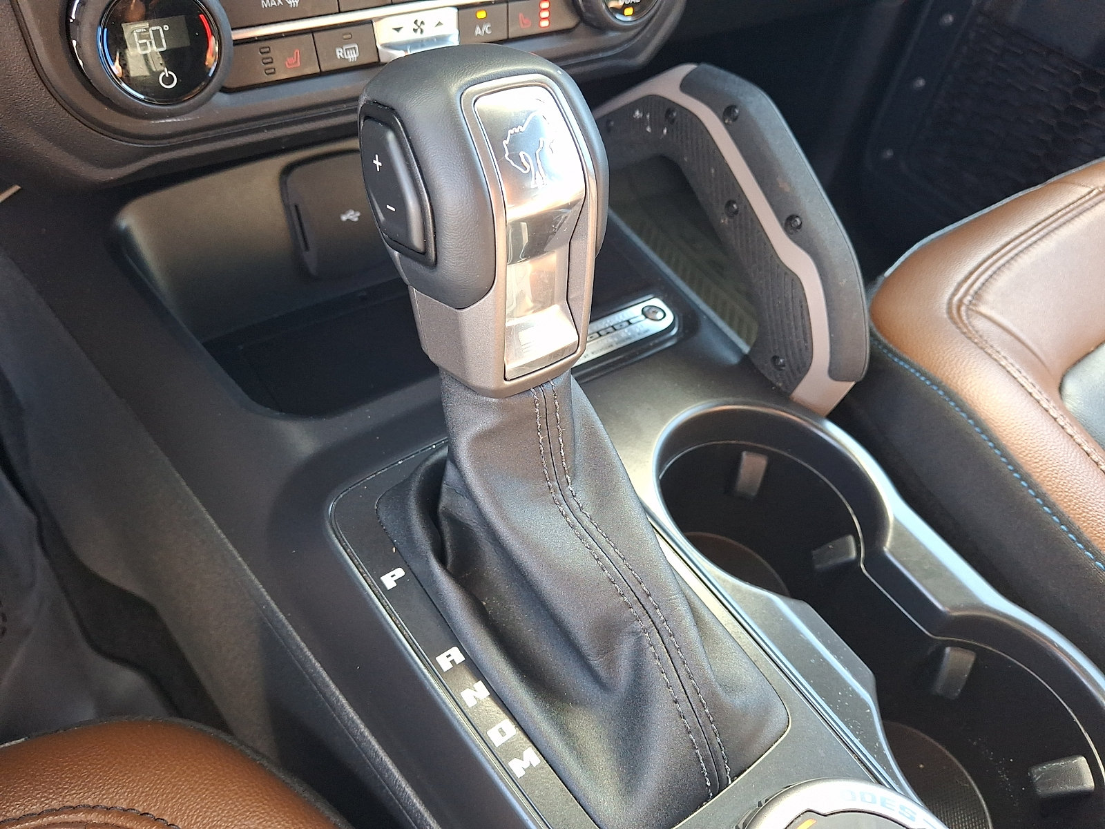 Certified 2024 Ford Bronco Outer Banks AWD/4WD image 18