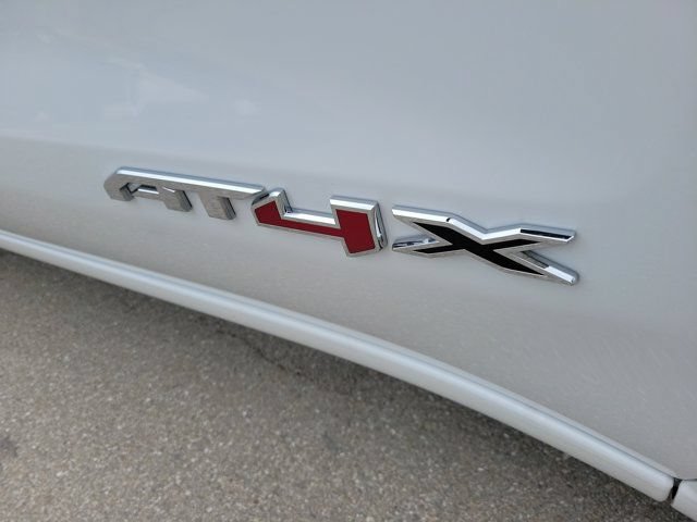 Used 2025 GMC Sierra 1500 AT4X AWD/4WD image 15