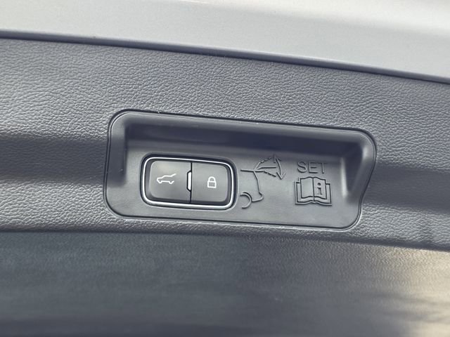 Certified 2020 Ford Explorer Limited RWD image 31