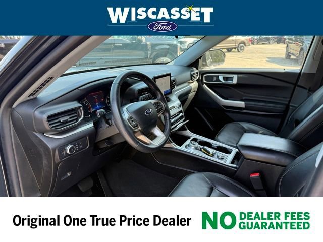 Certified 2022 Ford Explorer XLT w/ Equipment Group 202A image 11