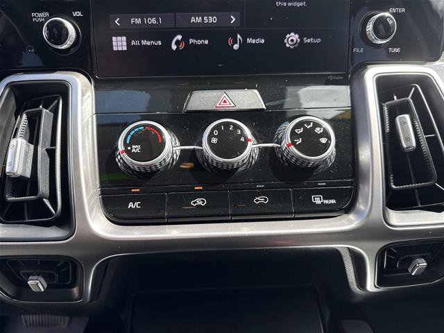 Used 2023 Kia Sorento LX AWD/4WD image 9