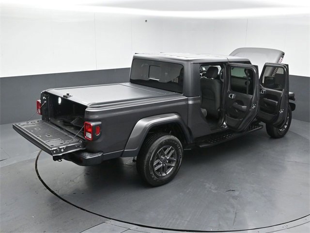 Used 2024 Jeep Gladiator Sport image 58