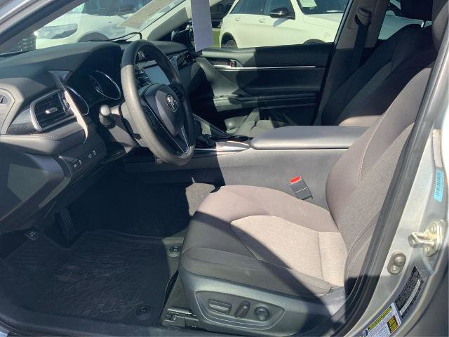 Used 2019 Toyota Camry LE image 9