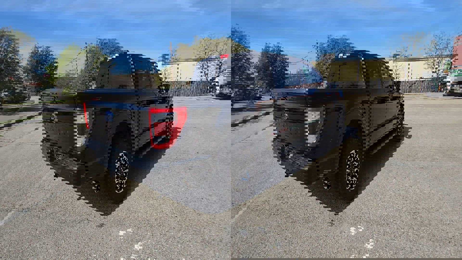 Certified 2022 Ford F150 Lariat image 5