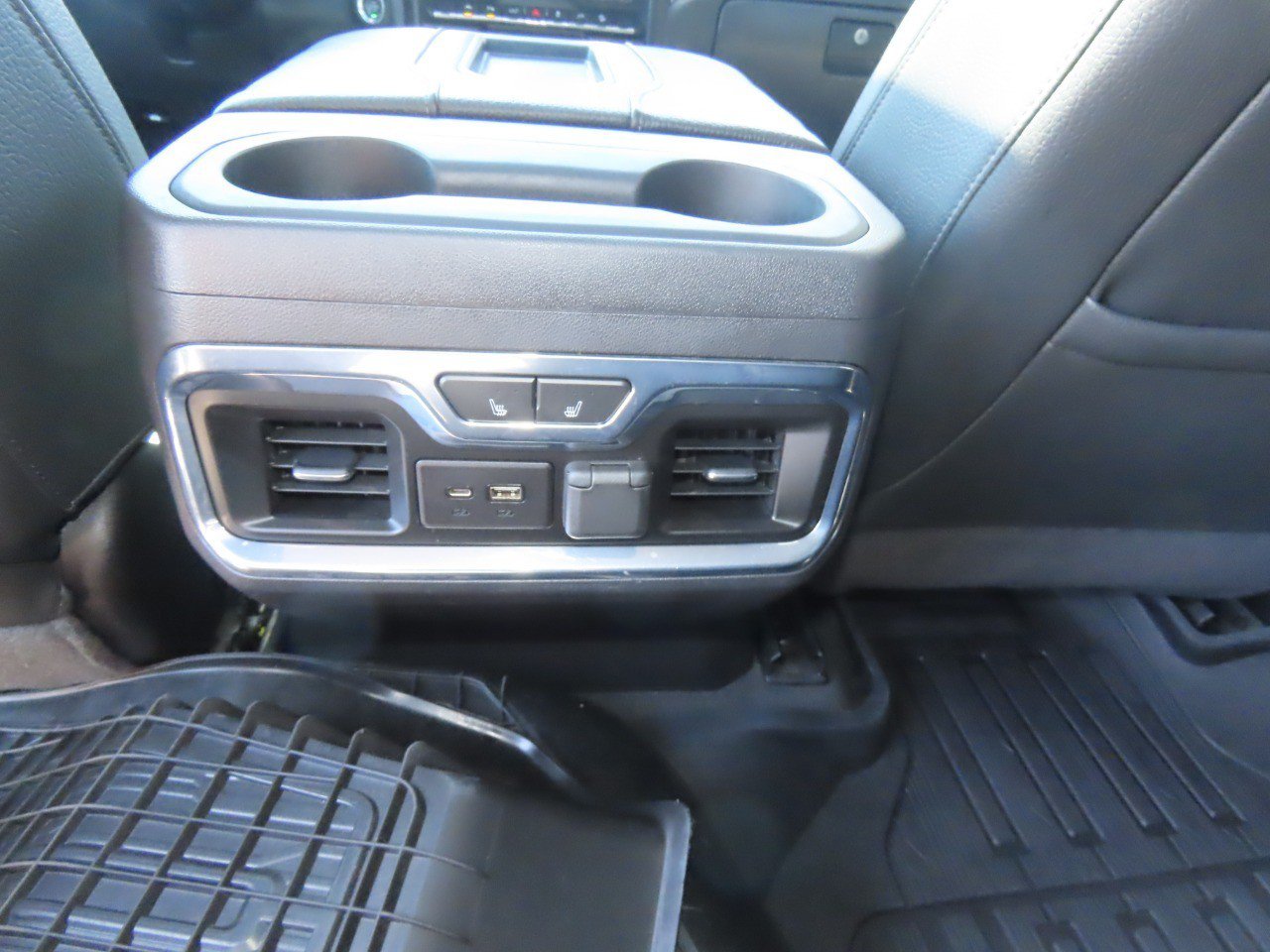Used 2021 GMC Sierra 1500 Denali w/ Driver Alert Package II AWD/4WD image 21