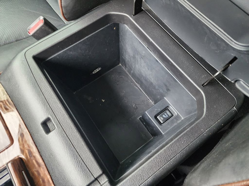 Used 2018 Nissan Armada SL w/ Premium Package image 18