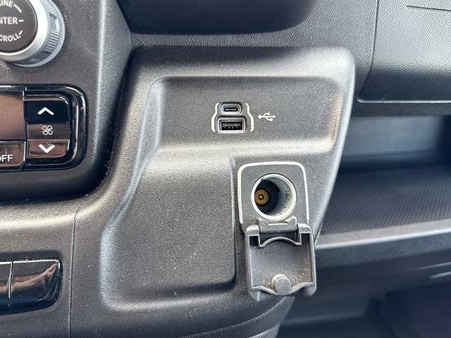 Used 2023 RAM ProMaster 2500 FWD image 30