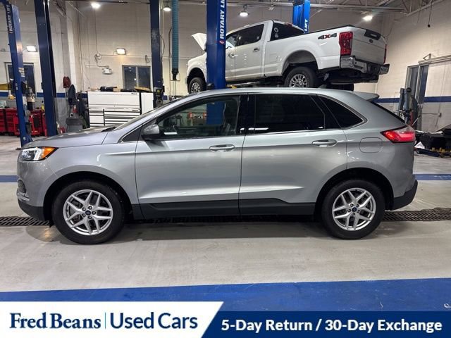 Certified 2022 Ford Edge SEL w/ Convenience Package image 2