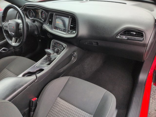 Used 2019 Dodge Challenger R/T RWD image 35