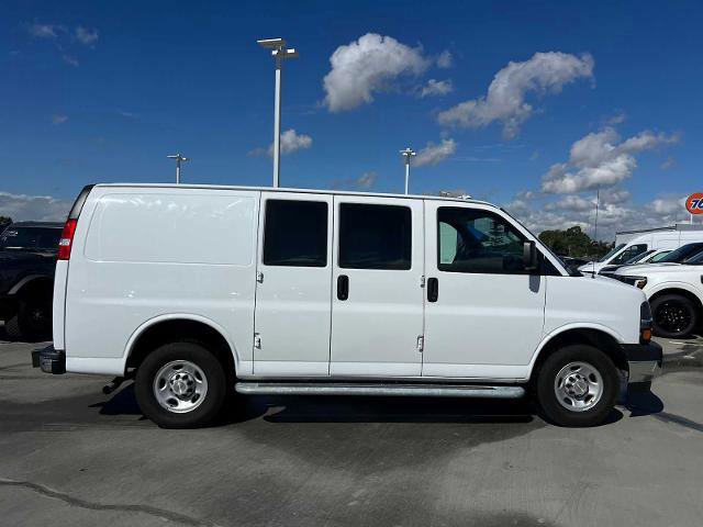 Used 2024 Chevrolet Express 2500 WORK VAN w/ Driver Convenience Package image 7