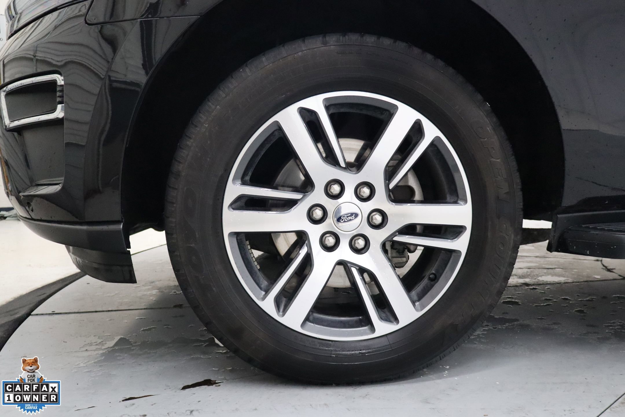 Certified 2024 Ford Expedition Max Limited RWD image 9