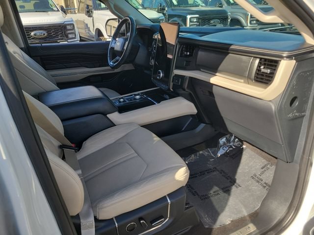 Certified 2023 Ford Expedition Platinum AWD/4WD image 18