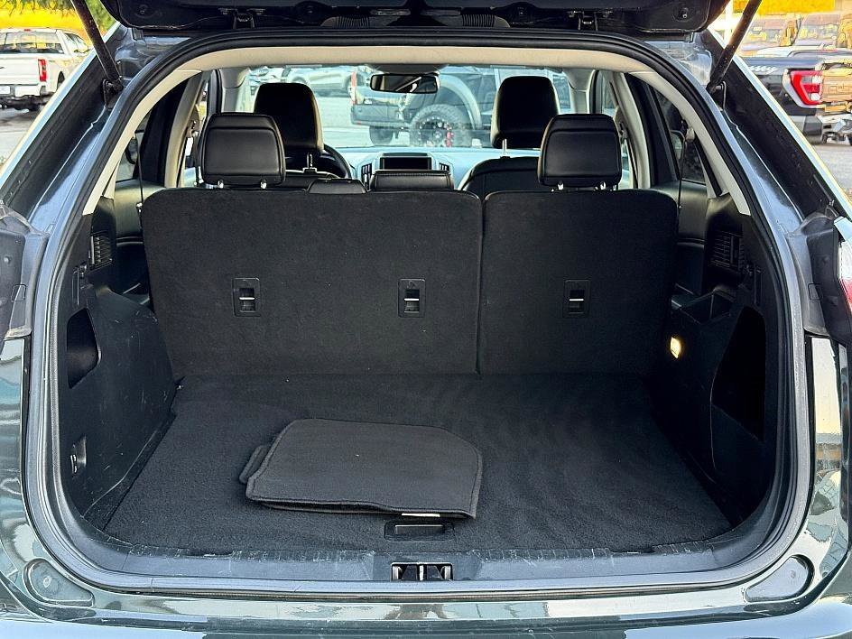 Certified 2022 Ford Edge SEL image 10