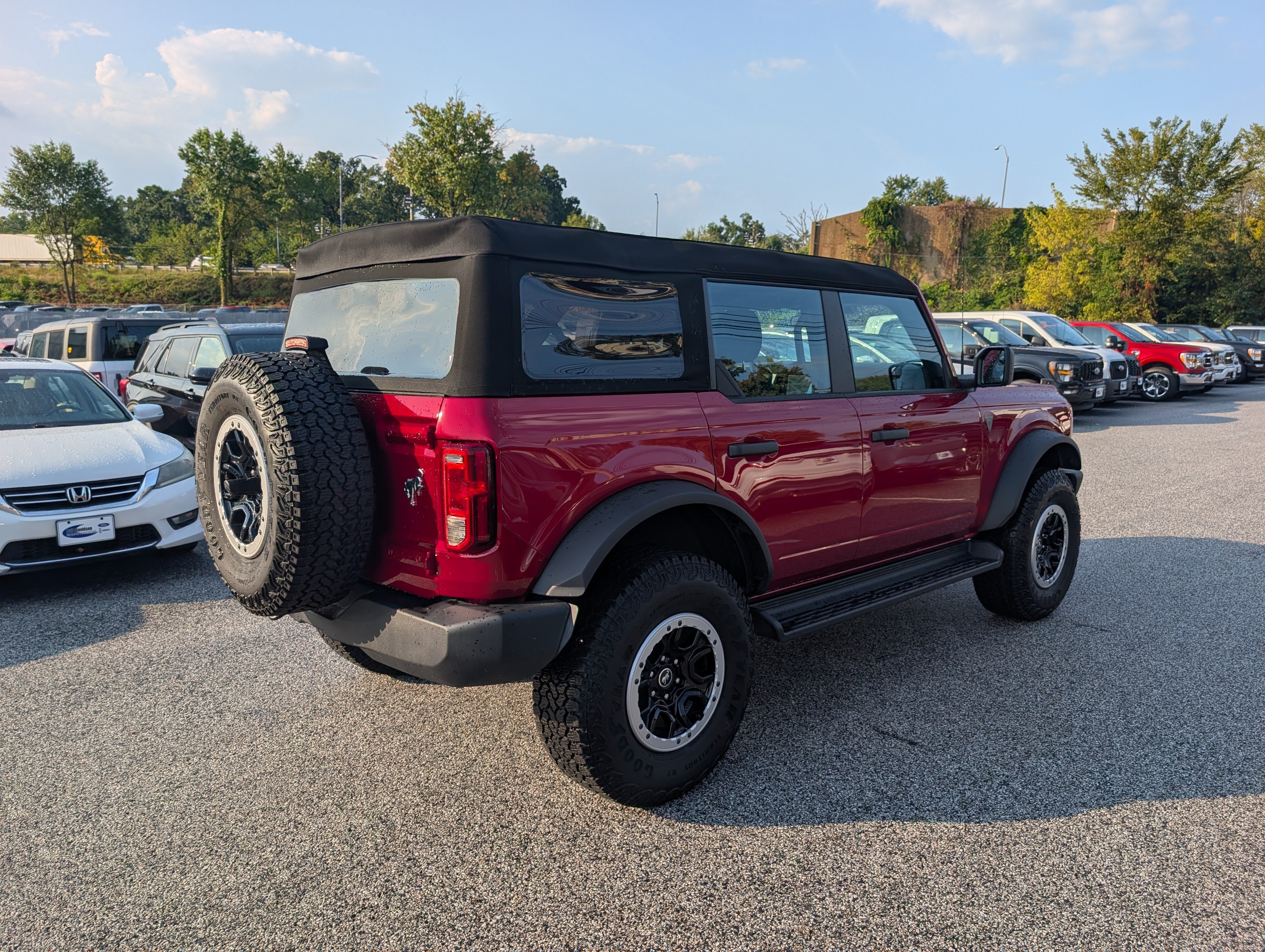 Certified 2025 Ford Bronco 4-Door w/ Sasquatch Package AWD/4WD image 7
