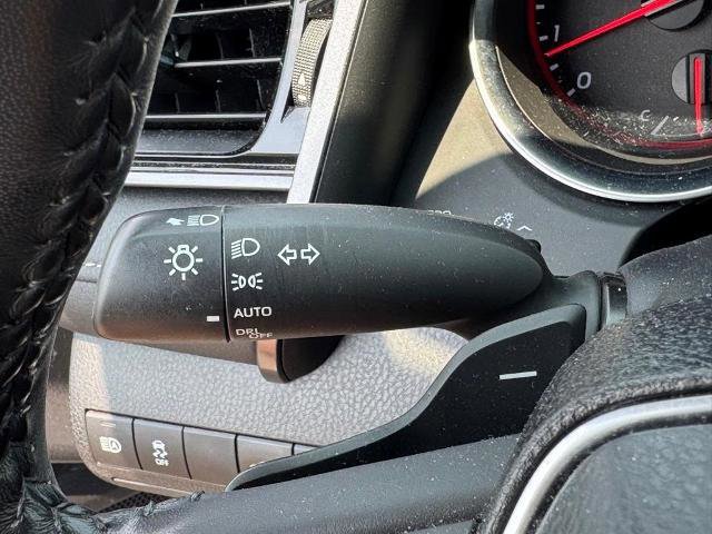 Used 2020 Toyota Camry XSE image 22