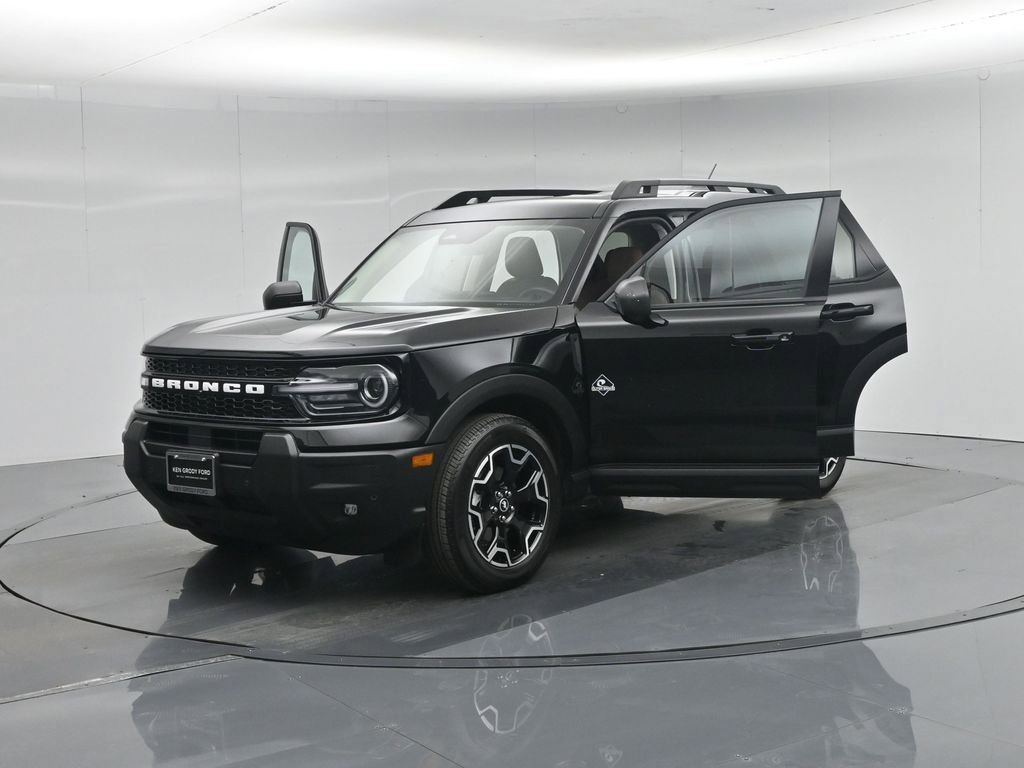 Certified 2025 Ford Bronco Sport Outer Banks w/ Outer Banks Tech Package+ image 31