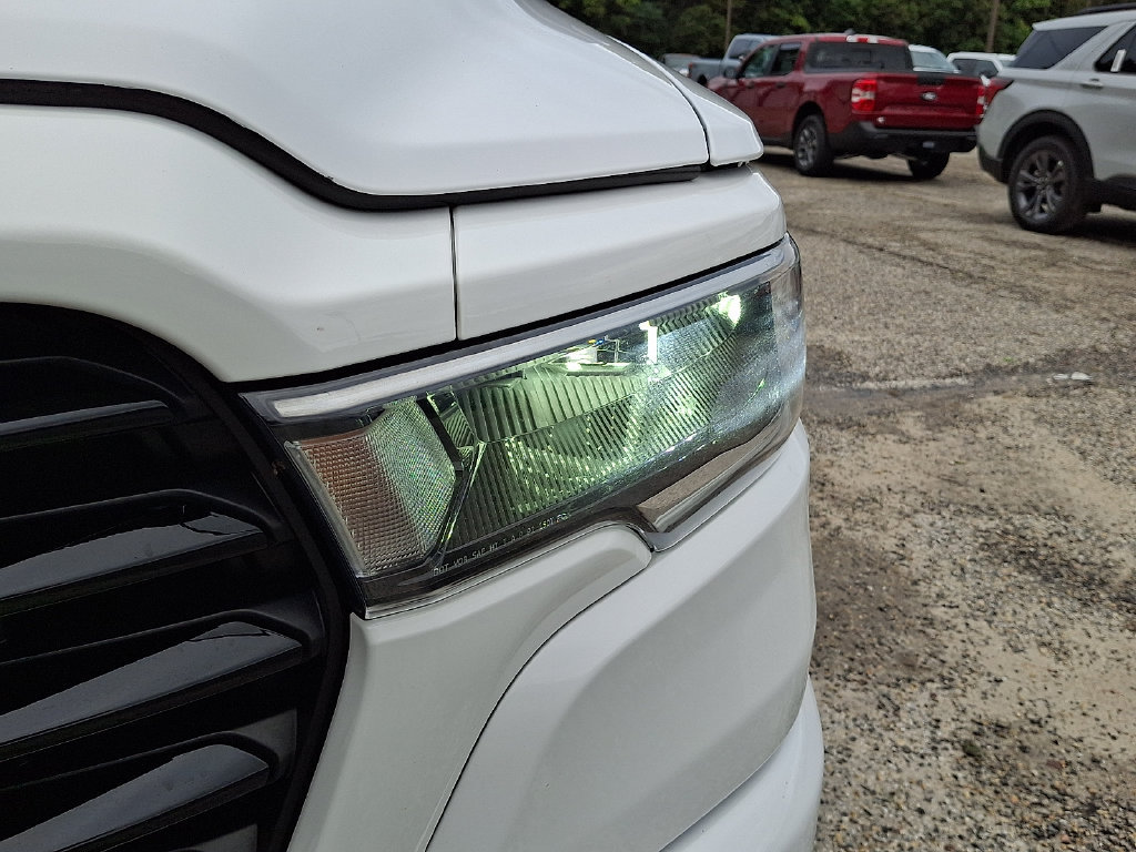 Used 2025 RAM 1500 Laramie w/ Sport Appearance Package AWD/4WD image 10