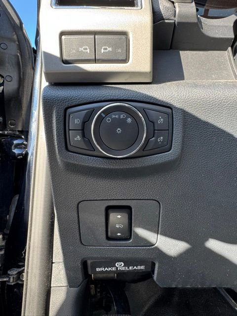 Certified 2022 Ford F250 Lariat w/ Snow Plow Prep Package image 14