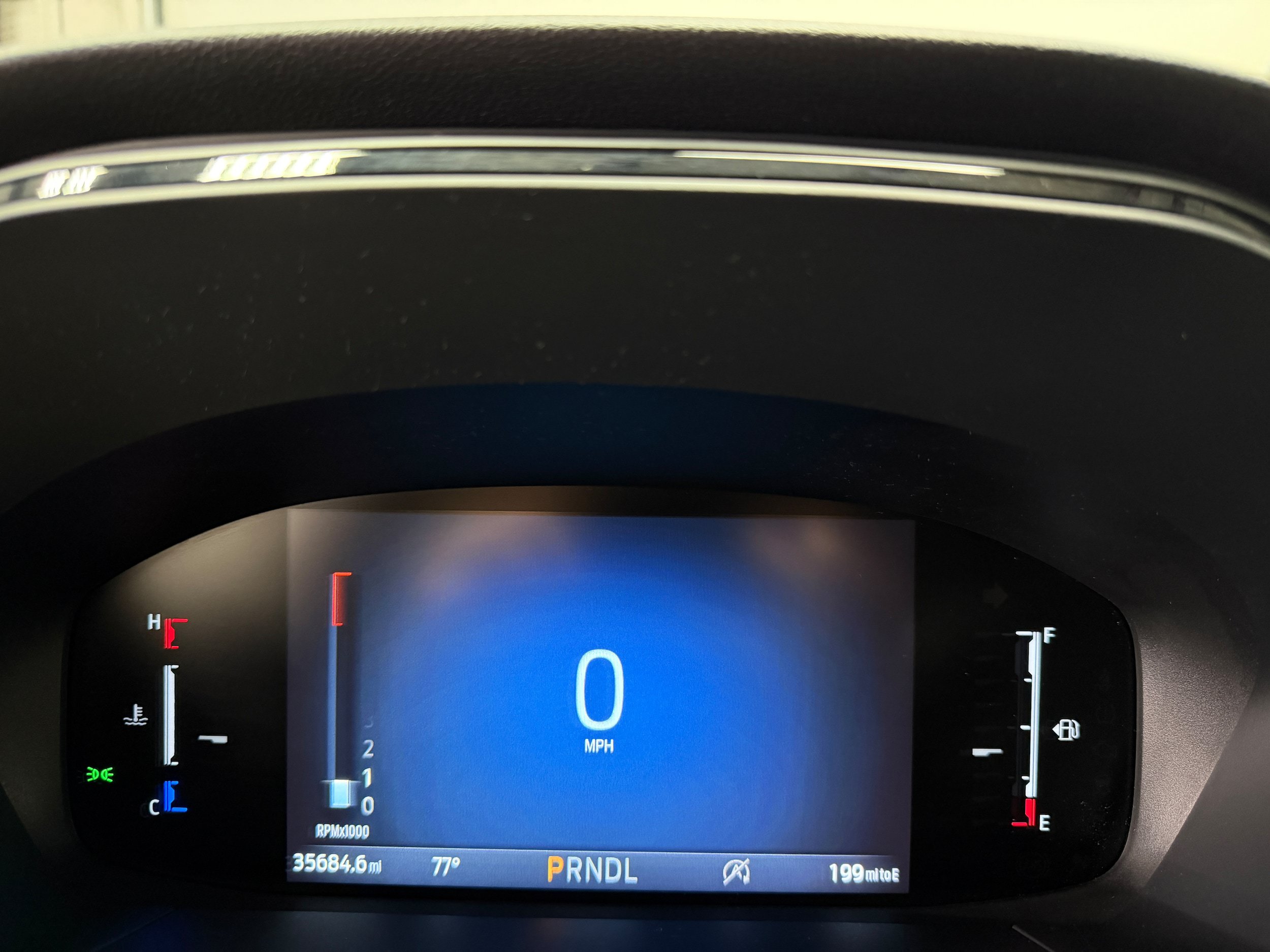 Certified 2025 Ford Escape ST-Line Select AWD/4WD image 19