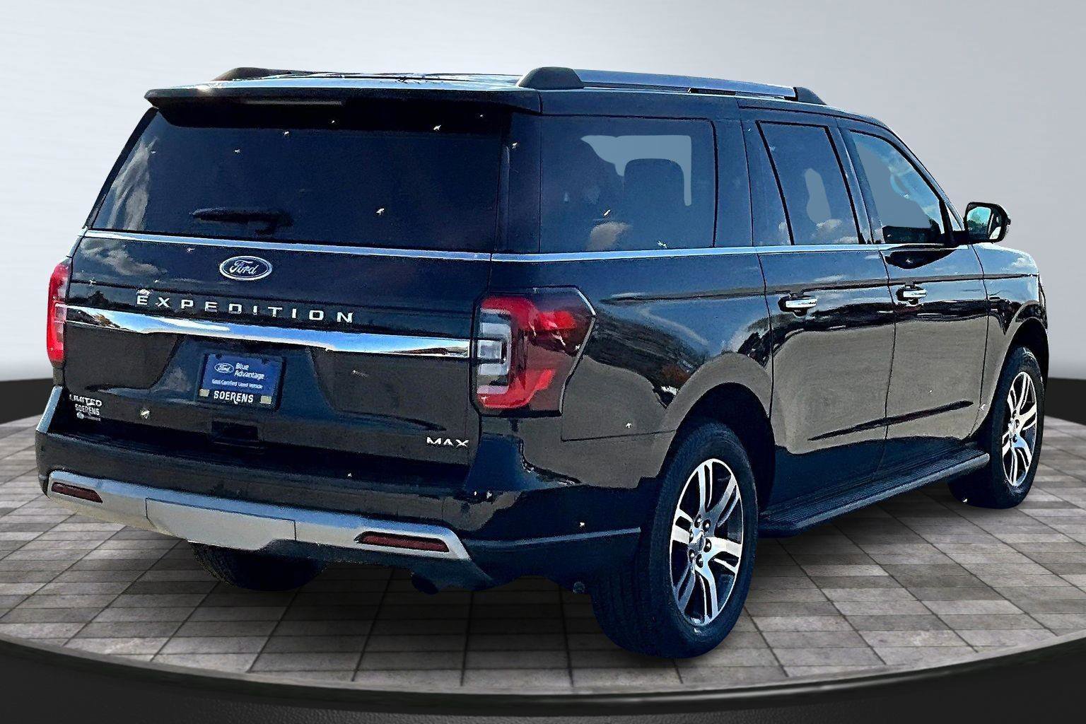 Certified 2024 Ford Expedition Max Limited image 5