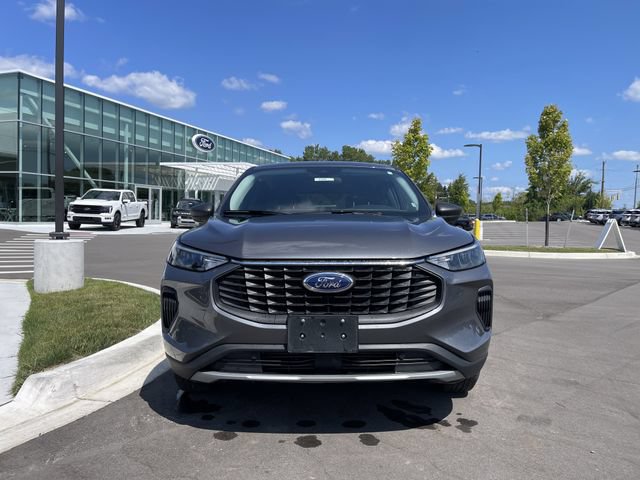 Certified 2025 Ford Escape Active AWD/4WD image 8