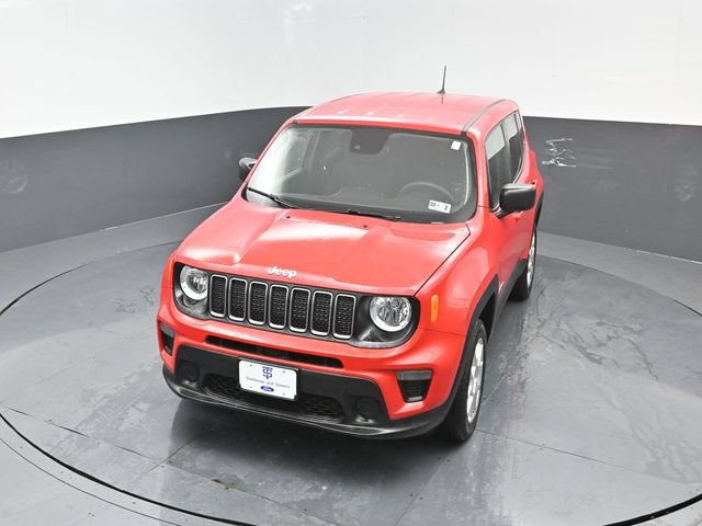 Used 2023 Jeep Renegade Latitude AWD/4WD image 18
