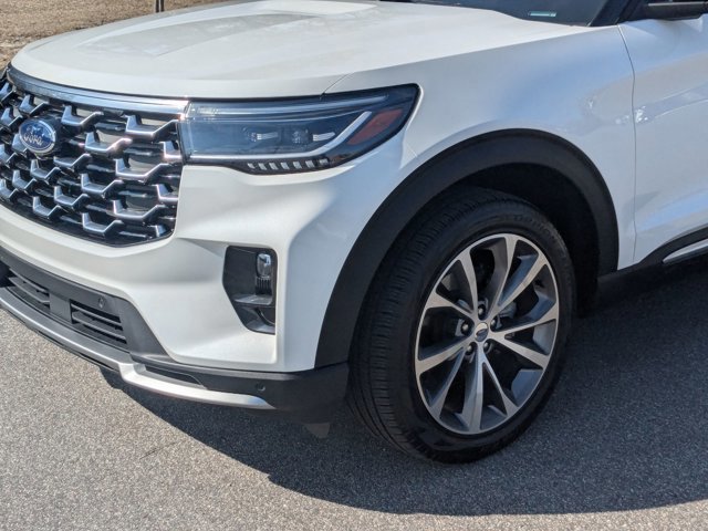 Certified 2025 Ford Explorer Platinum w/ Ultimate Package image 10