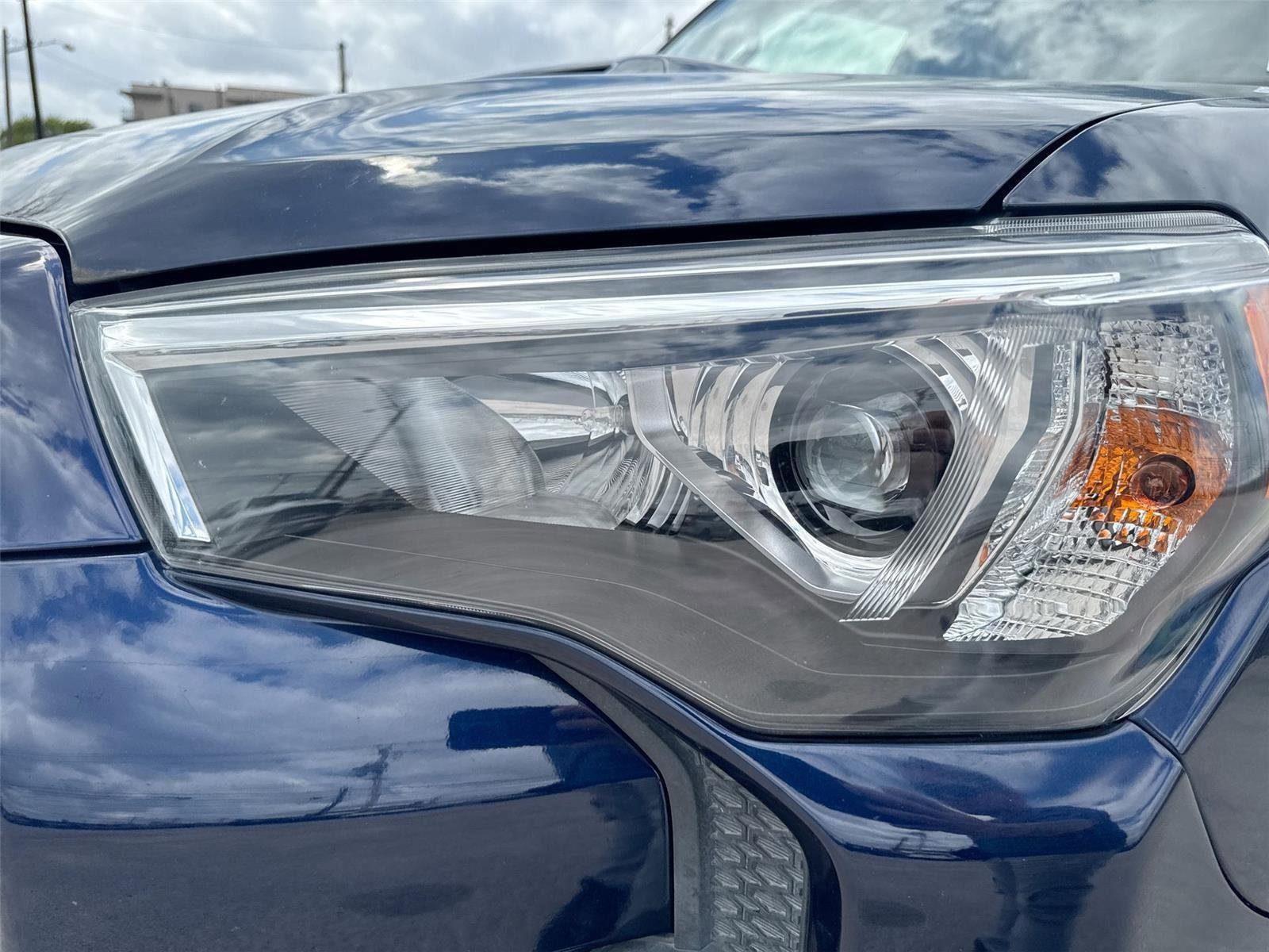 Used 2022 Toyota 4Runner TRD Off-Road Premium image 33