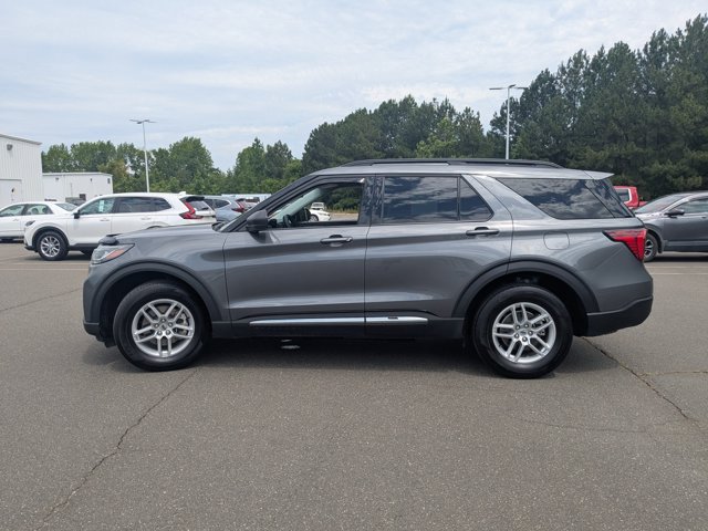 Certified 2025 Ford Explorer Active AWD/4WD image 6