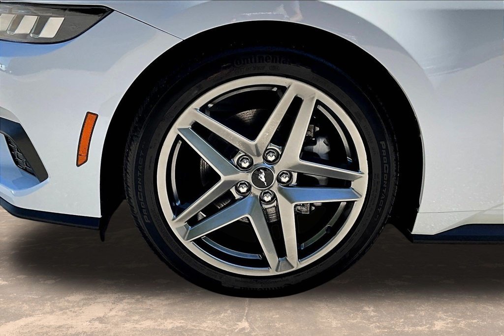 Certified 2024 Ford Mustang Coupe RWD image 34