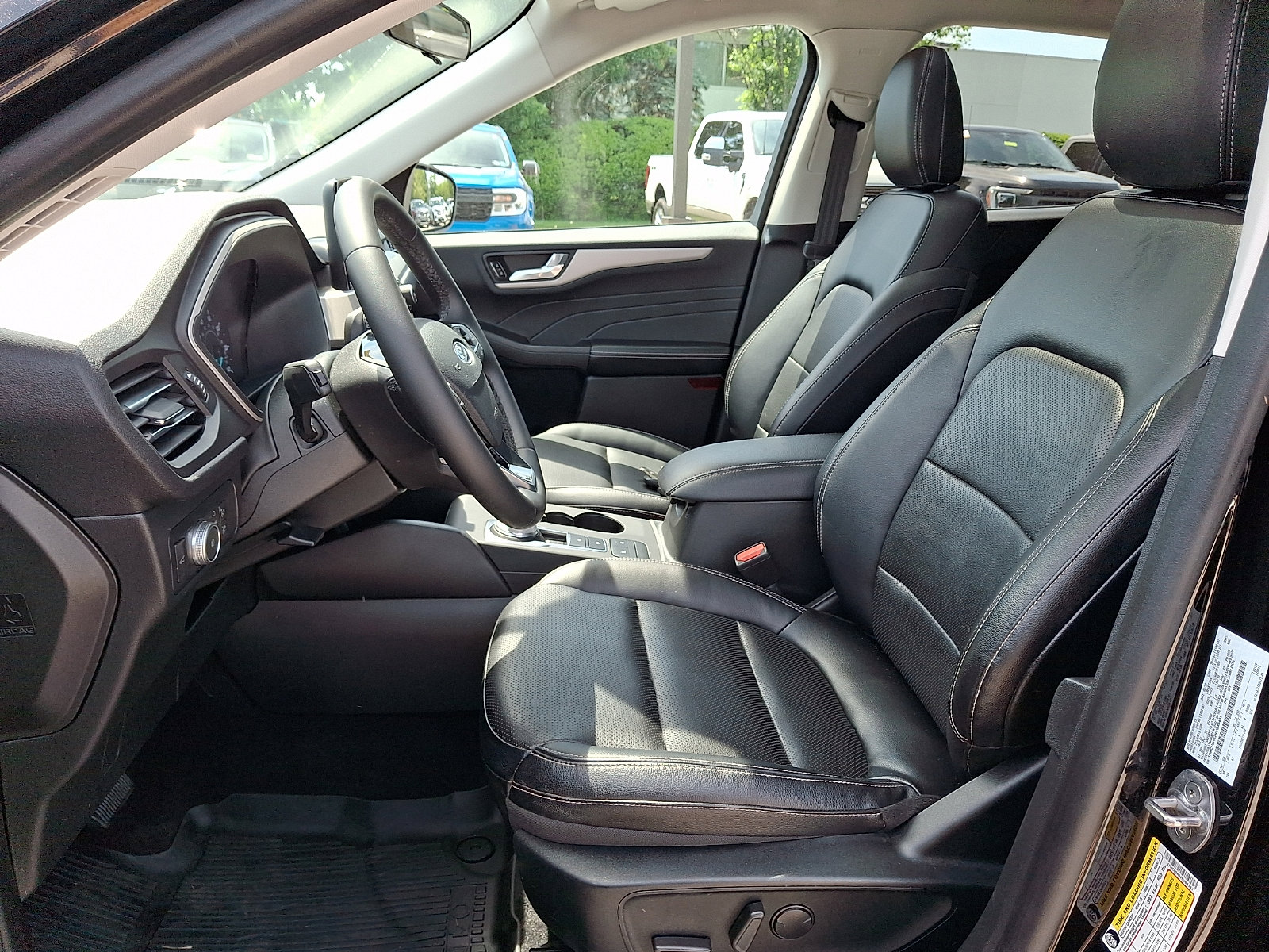 Certified 2022 Ford Escape SEL AWD/4WD image 16