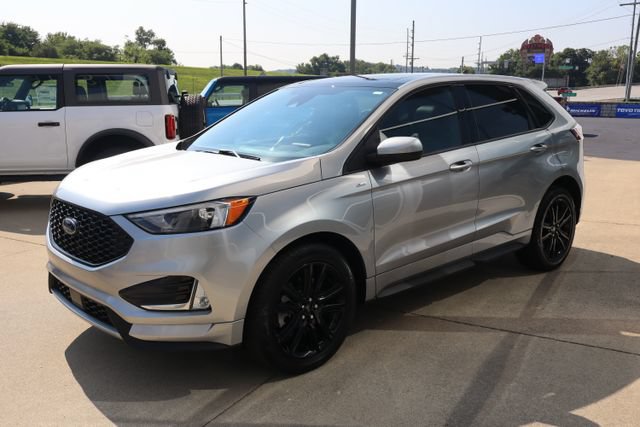 Certified 2024 Ford Edge ST-Line AWD/4WD image 5