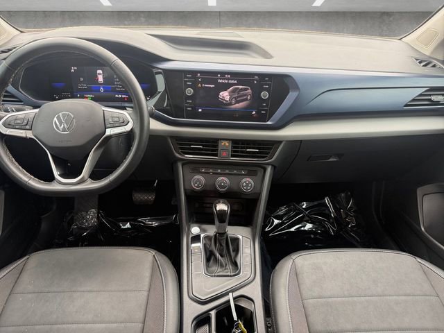 Used 2022 Volkswagen Taos SE FWD image 4