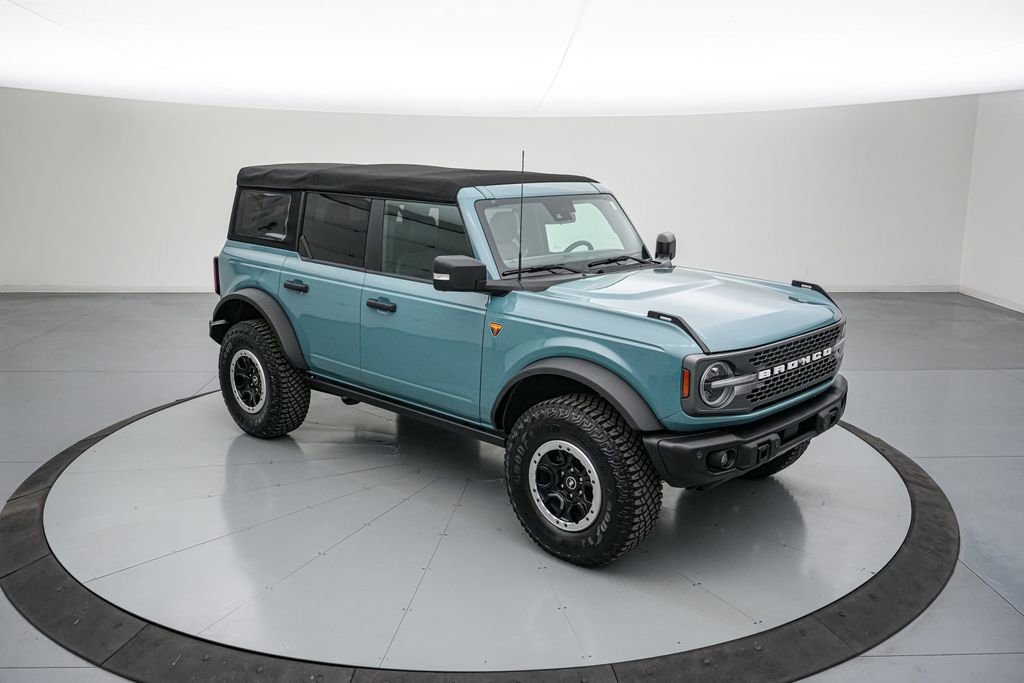 Certified 2022 Ford Bronco Badlands AWD/4WD image 8