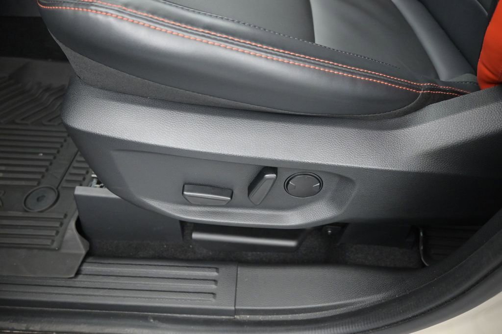 Certified 2025 Ford Ranger Raptor AWD/4WD image 16