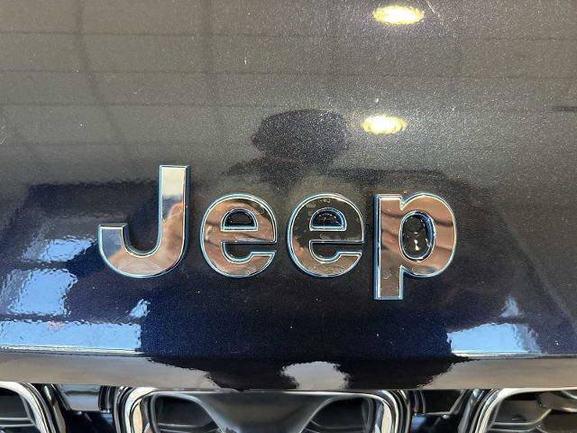 Used 2023 Jeep Grand Cherokee 4WD 4xe w/ Luxury Tech Group II image 30