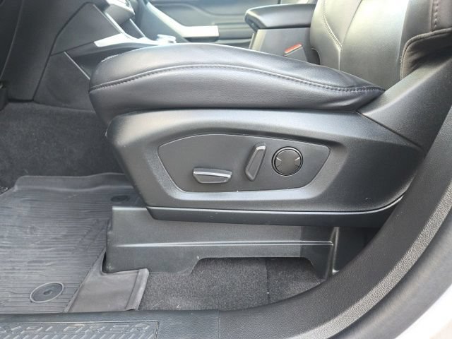 Certified 2023 Ford Explorer XLT w/ Equipment Group 202A AWD/4WD image 20