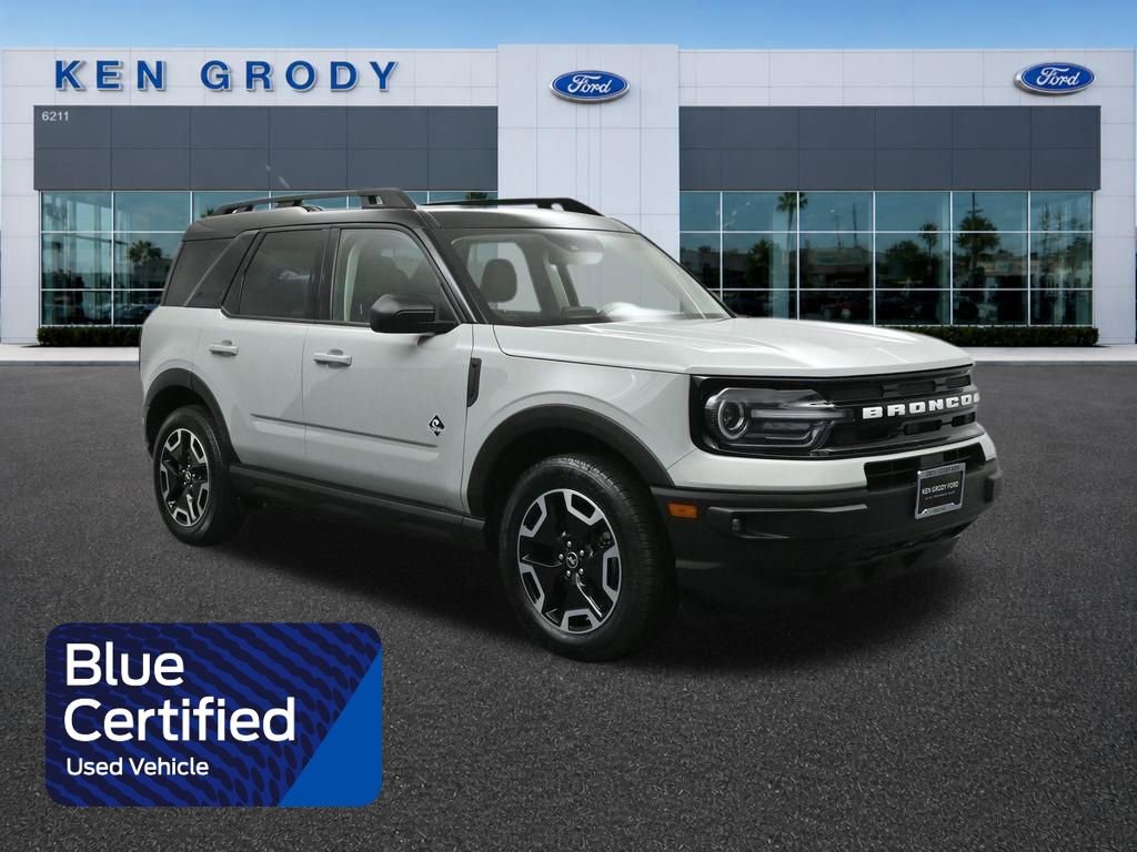 Certified 2022 Ford Bronco Sport Outer Banks w/ Tech Package AWD/4WD image 1