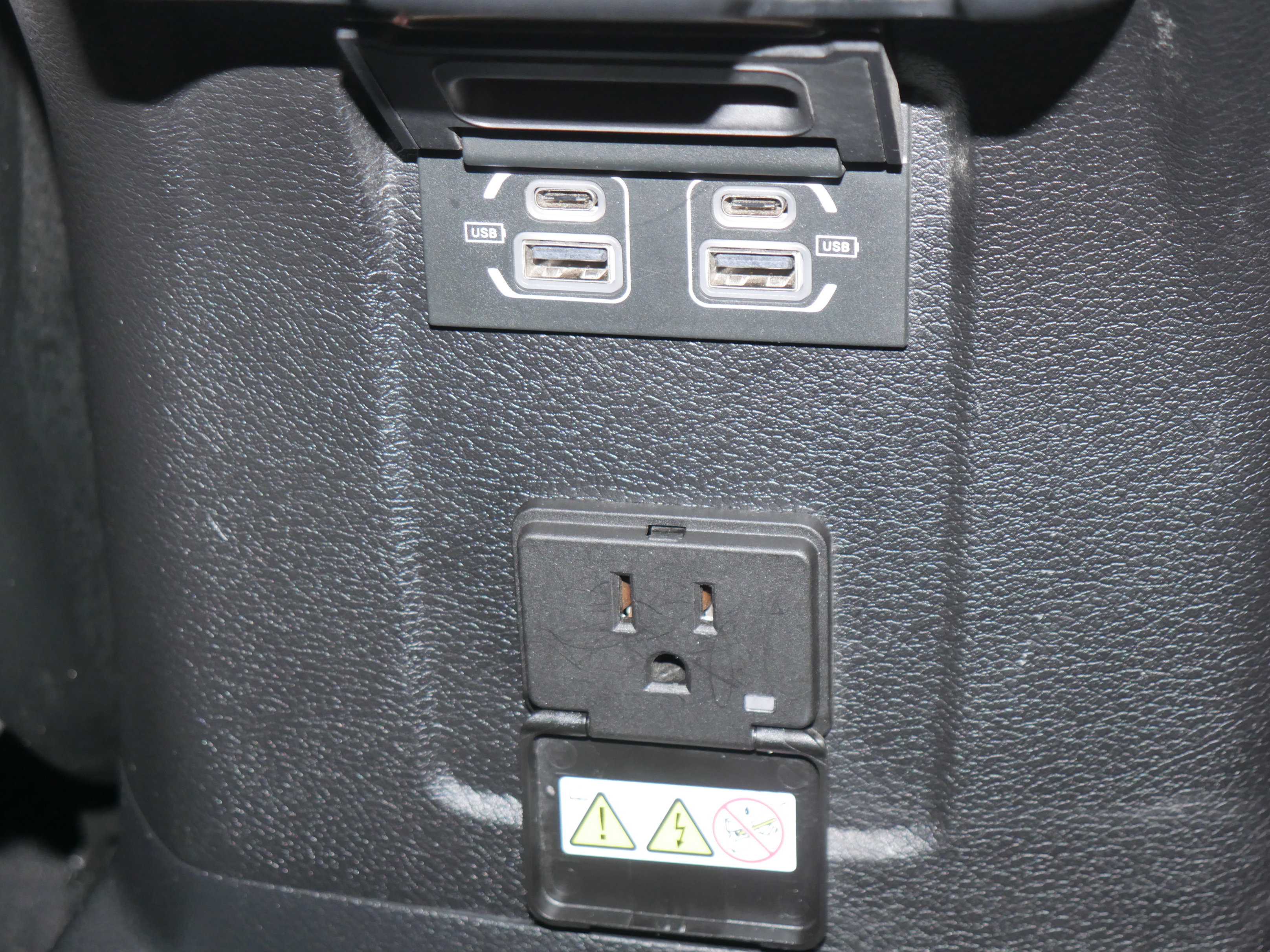 Used 2021 Jeep Wrangler Unlimited Rubicon 4xe w/ Steel Bumper Group image 38