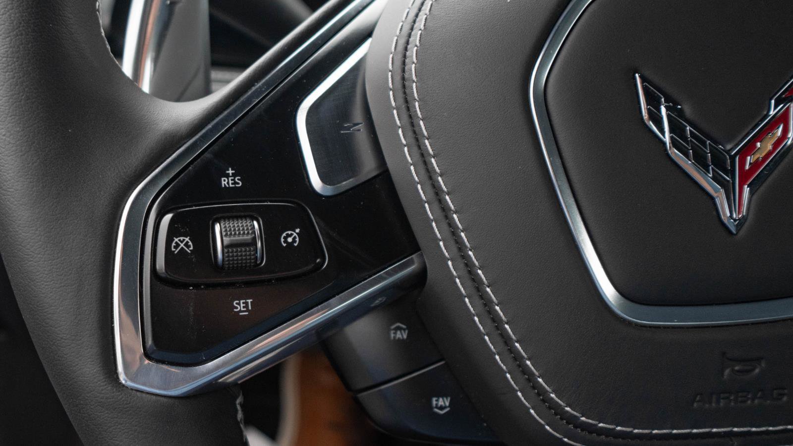 Used 2023 Chevrolet Corvette Stingray Premium Cpe w/ Z51 Performance Package image 19