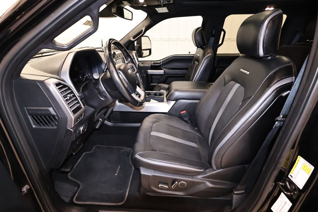 Certified 2019 Ford F450 Platinum w/ Platinum Ultimate Package AWD/4WD image 10