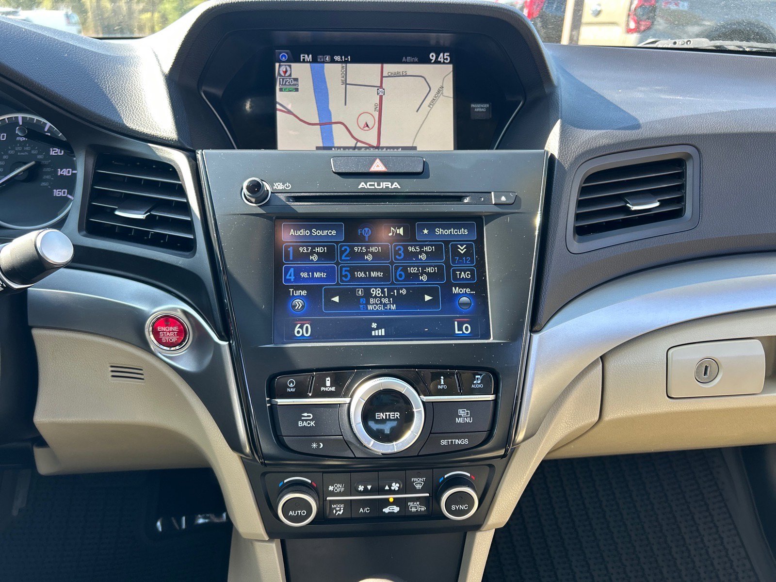 Used 2018 Acura ILX w/ Premium Package image 25