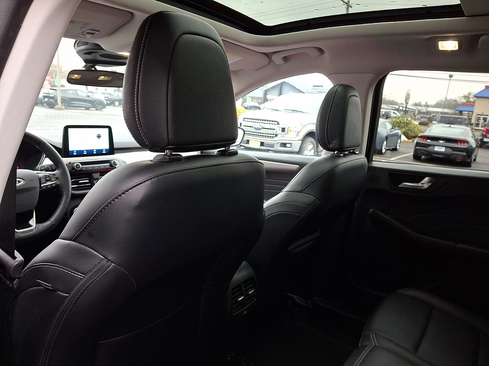 Certified 2021 Ford Escape SEL w/ Technology Package image 11