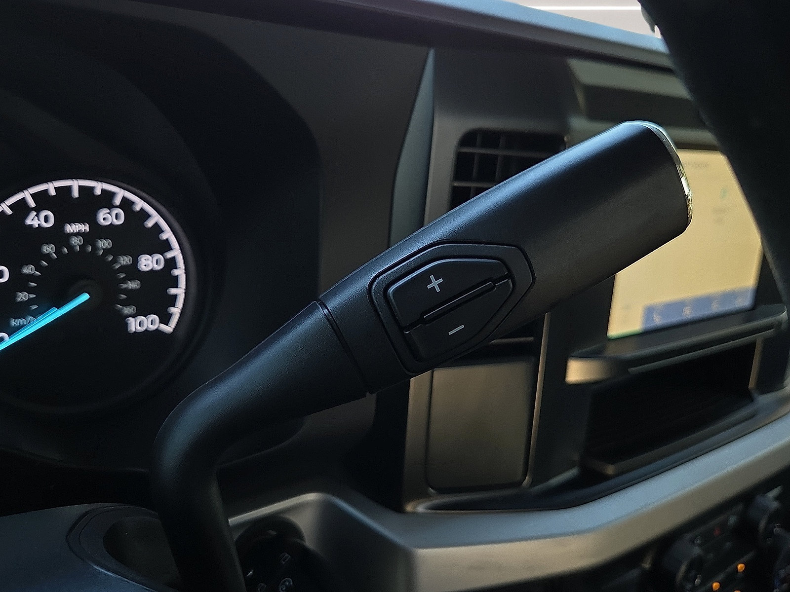Certified 2025 Ford F450 XLT w/ 360-Degree Camera Package AWD/4WD image 22